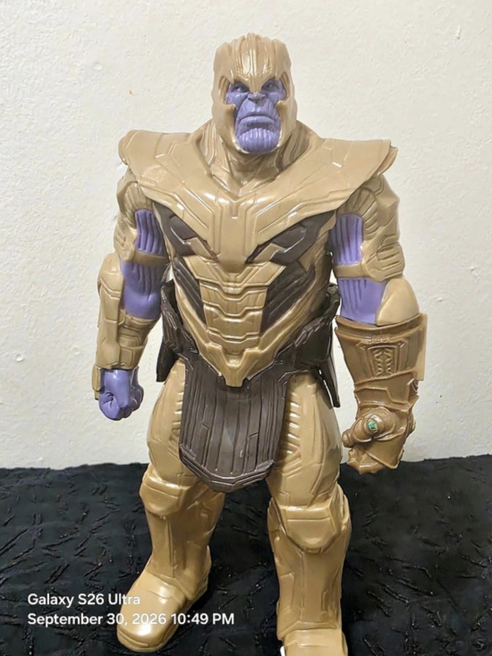 Hasbro Marvel Avengers Titan Hero Series Thanos Action Figure Gold & Purple